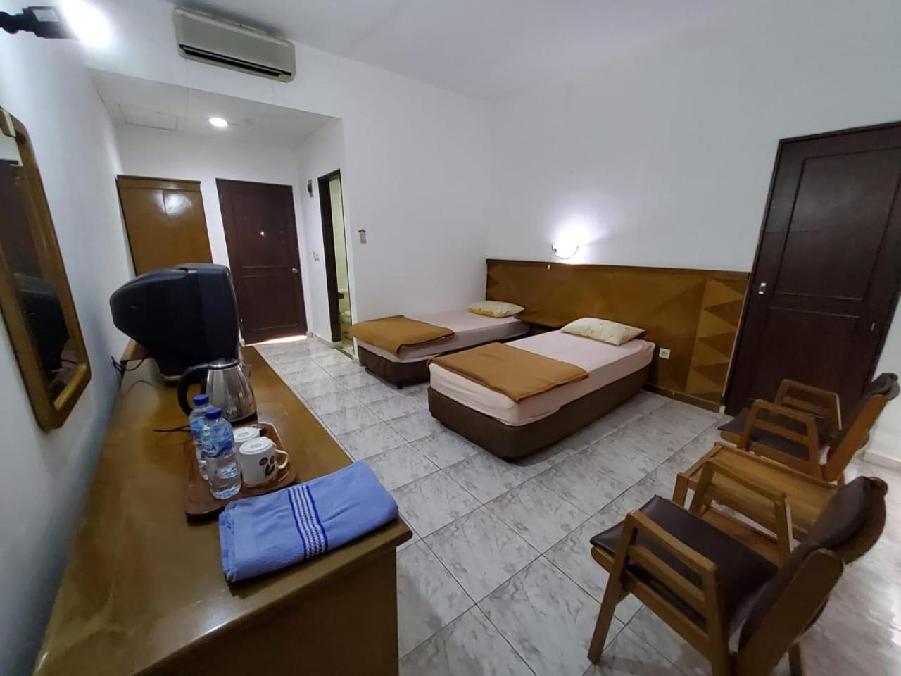 Hotel Kumala Samudra Cikakak Eksteriør bilde