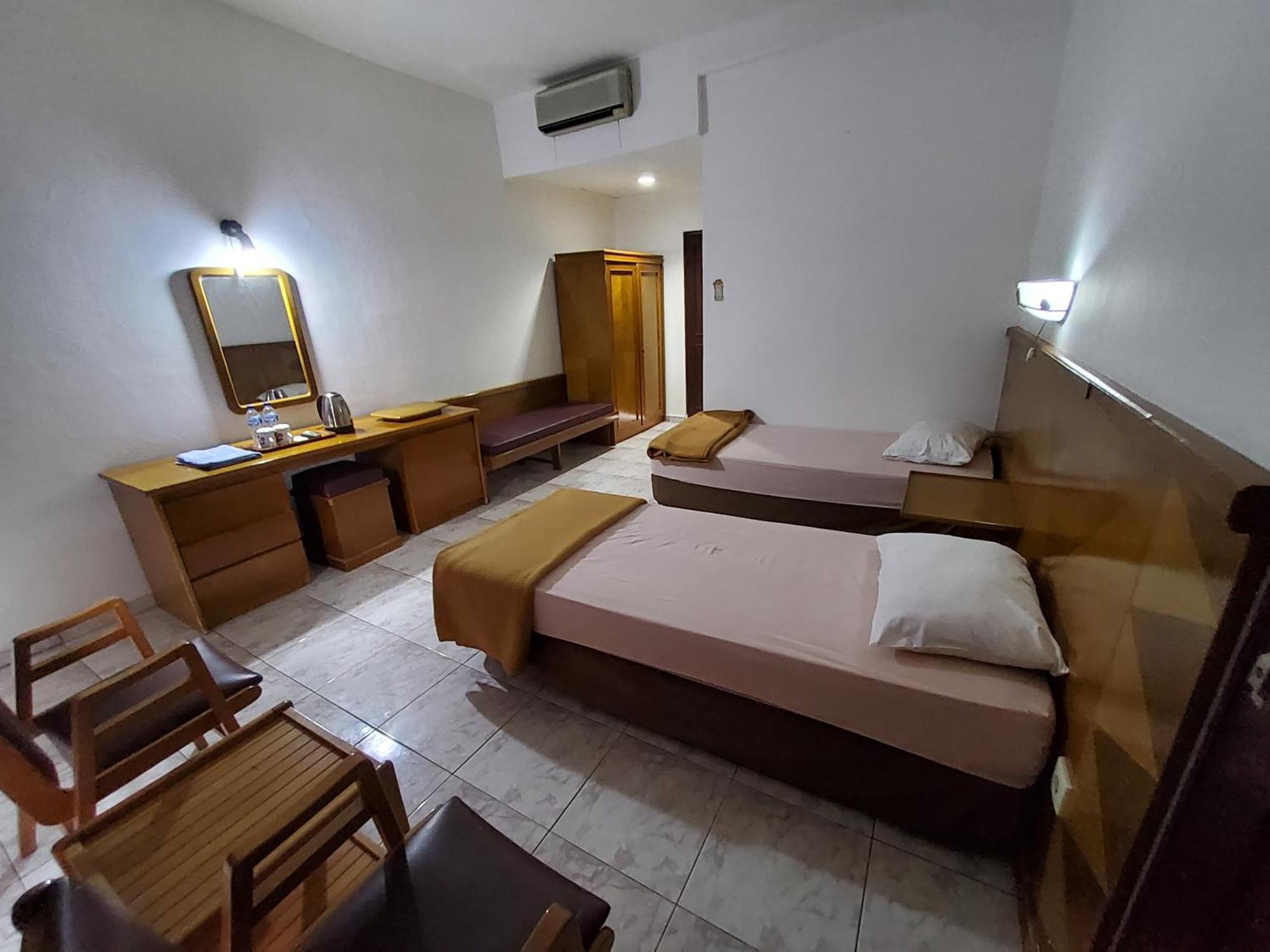 Hotel Kumala Samudra Cikakak Eksteriør bilde