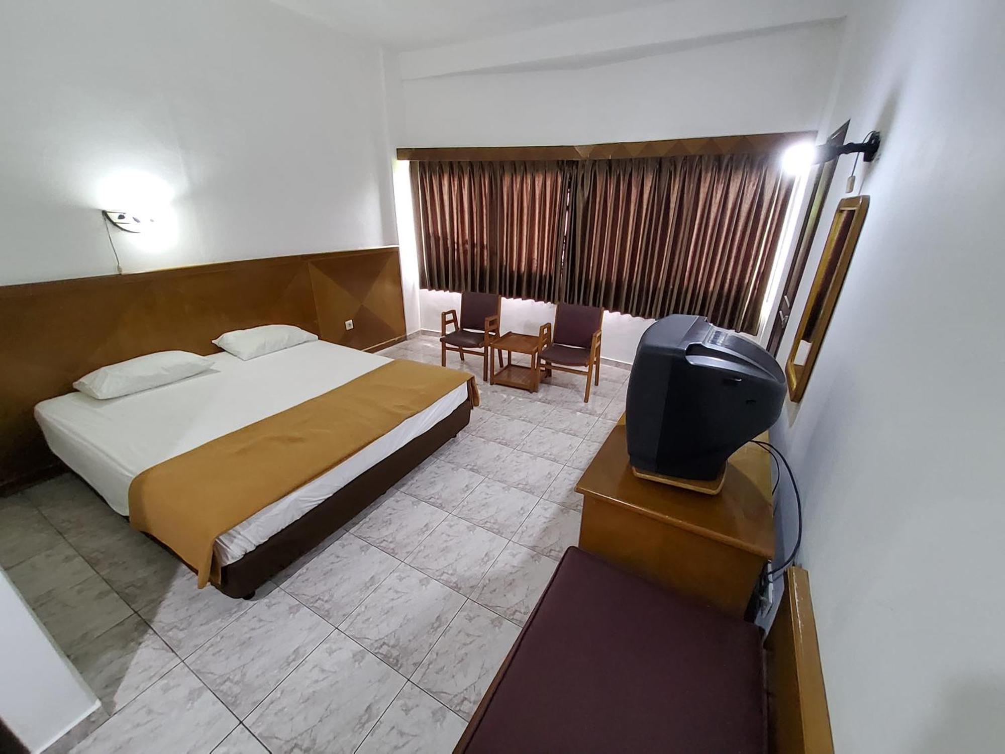 Hotel Kumala Samudra Cikakak Eksteriør bilde
