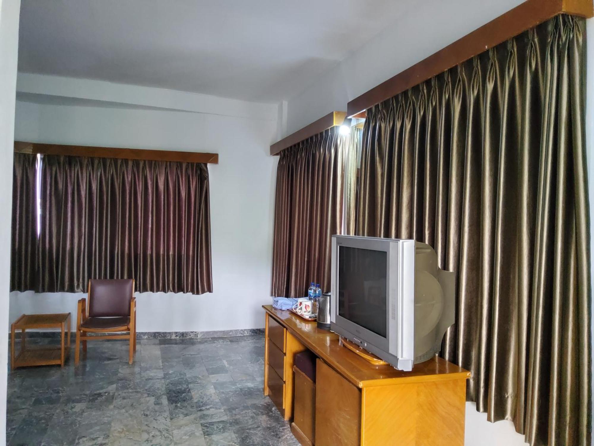 Hotel Kumala Samudra Cikakak Eksteriør bilde